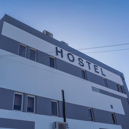 Хостел Middle Point Sardoal Экстерьер фото