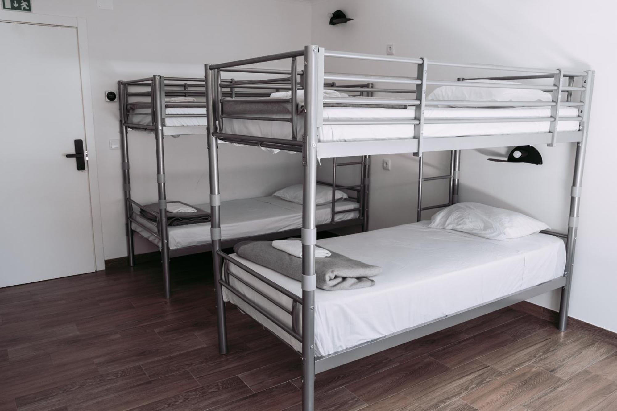 Хостел Middle Point Sardoal Экстерьер фото
